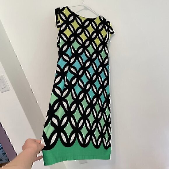 MADISON LEIGH Black White Green Geometric Print Short Cap Sleeve Sheath Dress 12 - Picture 10 of 14